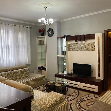 Comfortable 2-Br For 4 Tirana Exterior photo