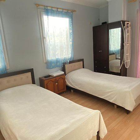 Comfortable 2-Br For 4 Tirana Exterior photo